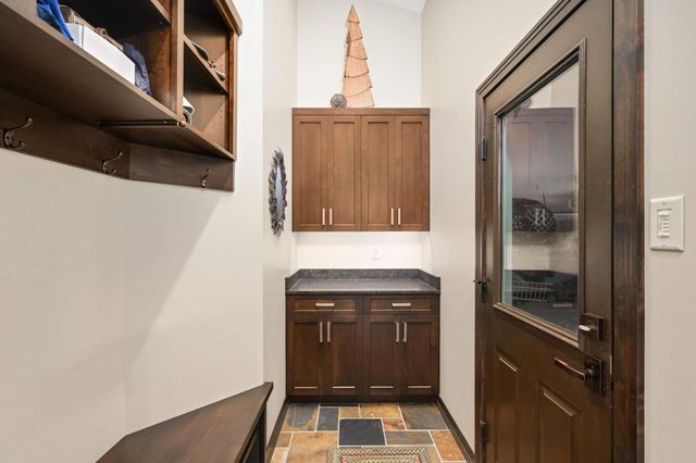 3857 Island View Circle NW, Prior Lake, MN 55372