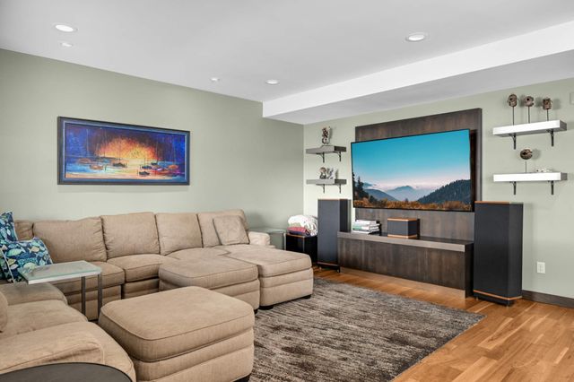 3857 Island View Circle NW, Prior Lake, MN 55372