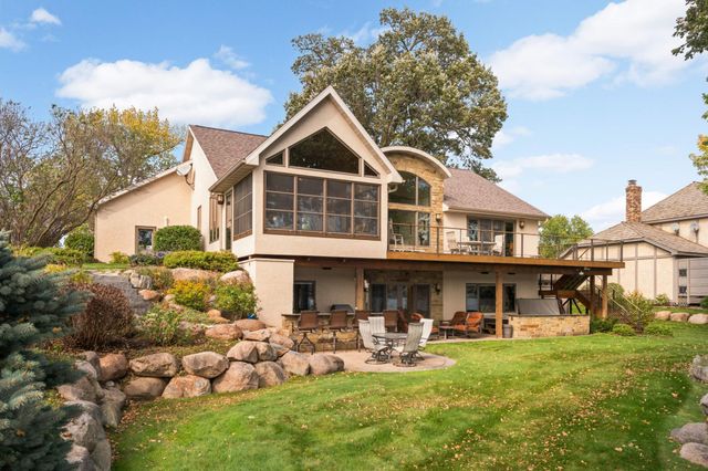 3857 Island View Circle NW, Prior Lake, MN 55372
