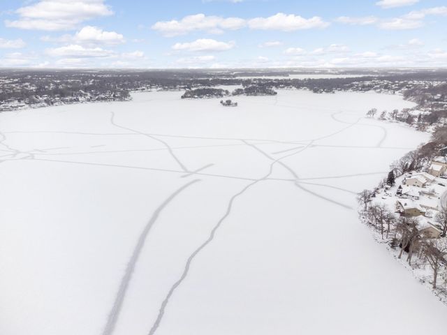 3857 Island View Circle NW, Prior Lake, MN 55372