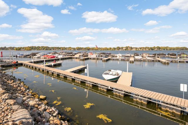 3857 Island View Circle NW, Prior Lake, MN 55372