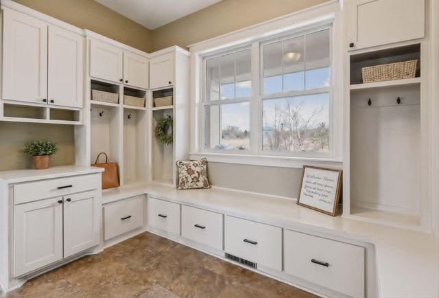 7792 Prairie Grass Pass, Prior Lake, MN 55372