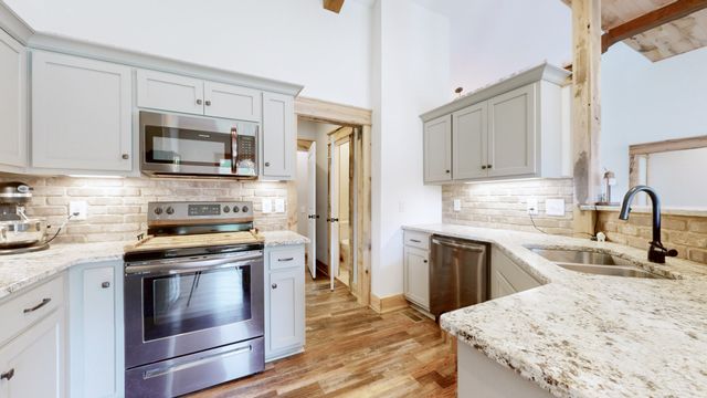 601 King Ridge Rd, Dowelltown, TN 37059
