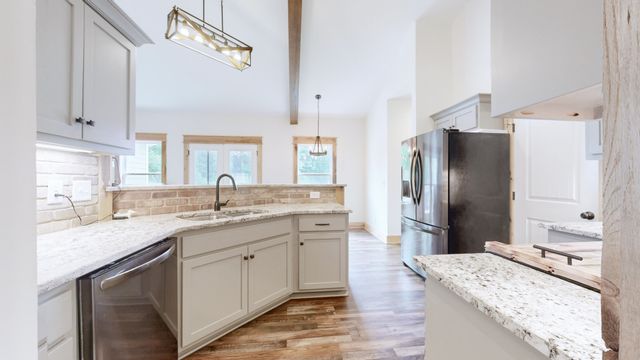 601 King Ridge Rd, Dowelltown, TN 37059