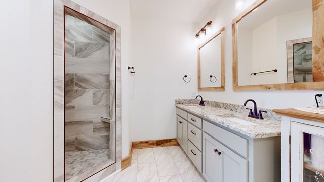 601 King Ridge Rd, Dowelltown, TN 37059