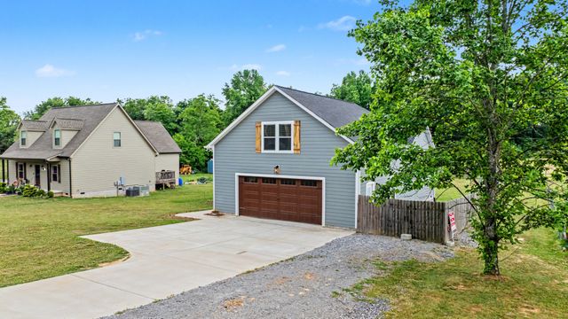 601 King Ridge Rd, Dowelltown, TN 37059