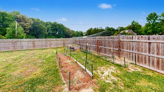 601 King Ridge Rd, Dowelltown, TN 37059