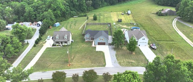 601 King Ridge Rd, Dowelltown, TN 37059