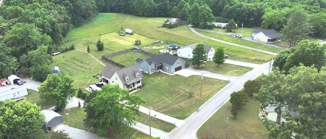 601 King Ridge Rd, Dowelltown, TN 37059