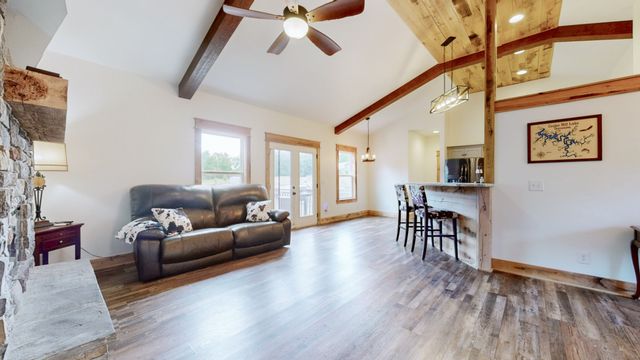 601 King Ridge Rd, Dowelltown, TN 37059