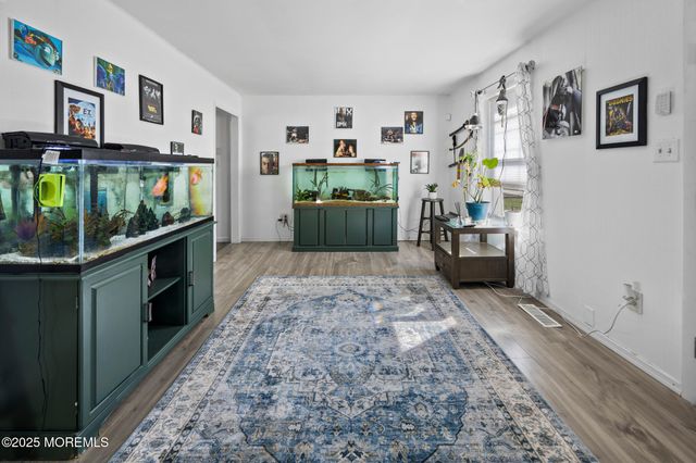 14 Georgetown Boulevard, Barnegat, NJ 08005