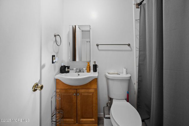 14 Georgetown Boulevard, Barnegat, NJ 08005