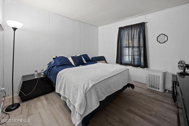 14 Georgetown Boulevard, Barnegat, NJ 08005