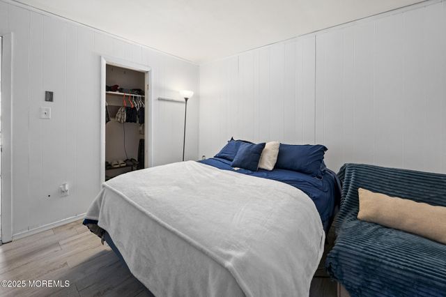 14 Georgetown Boulevard, Barnegat, NJ 08005