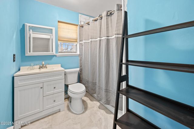 14 Georgetown Boulevard, Barnegat, NJ 08005