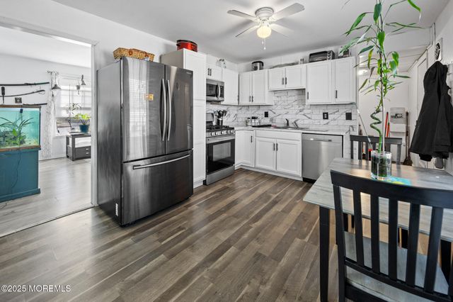 14 Georgetown Boulevard, Barnegat, NJ 08005