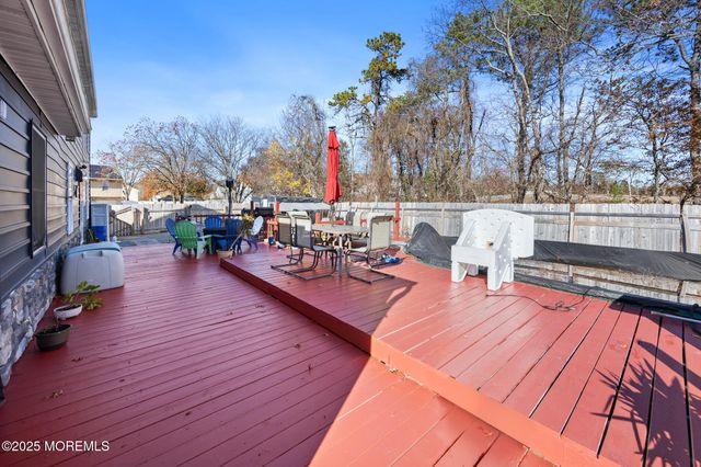 14 Georgetown Boulevard, Barnegat, NJ 08005