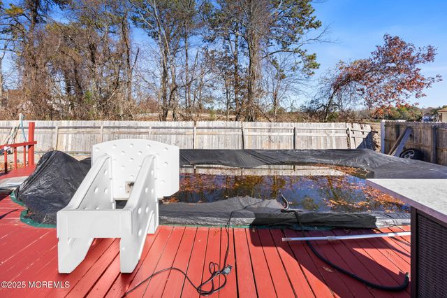 14 Georgetown Boulevard, Barnegat, NJ 08005