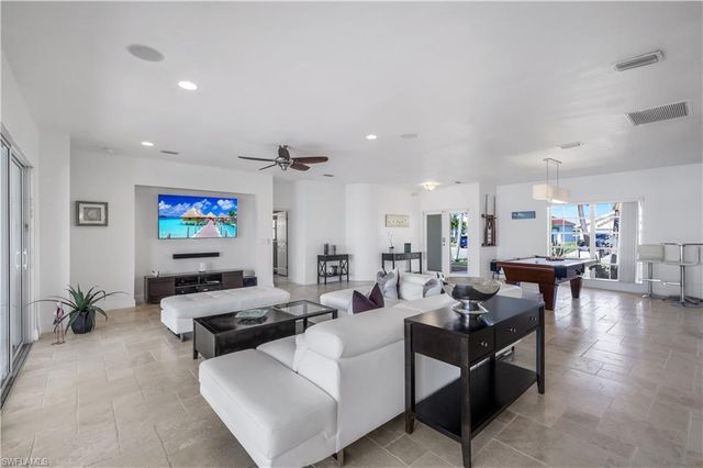 5012 SW 5th PL, Cape Coral, FL 33914