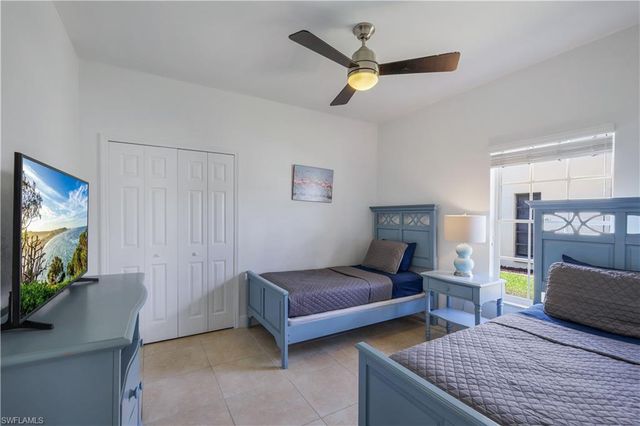 5012 SW 5th PL, Cape Coral, FL 33914