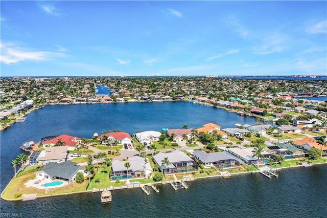 5012 SW 5th PL, Cape Coral, FL 33914