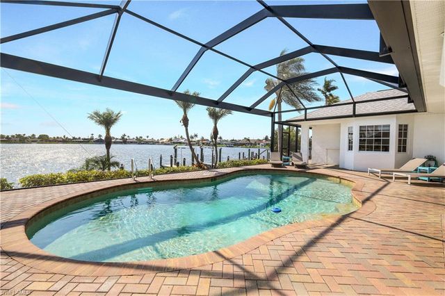 5012 SW 5th PL, Cape Coral, FL 33914