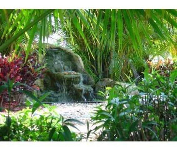 6505 Emerald Dunes Drive 204, West Palm Beach, FL 33411
