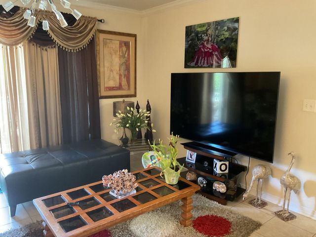 6505 Emerald Dunes Drive 204, West Palm Beach, FL 33411
