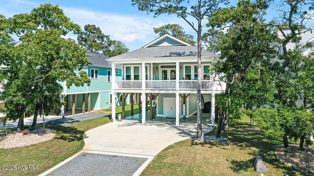 214 NE 37th Street, Oak Island, NC 28465