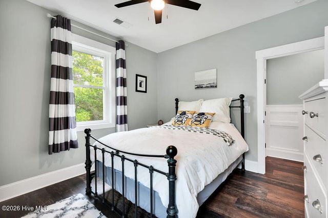 214 NE 37th Street, Oak Island, NC 28465