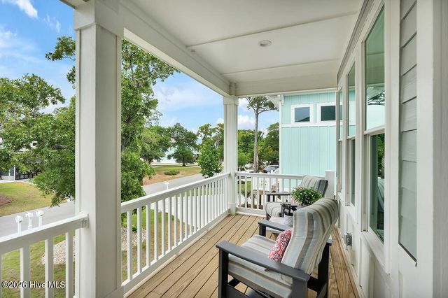 214 NE 37th Street, Oak Island, NC 28465