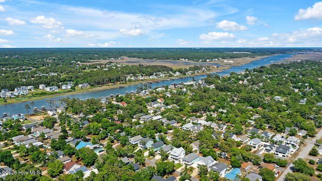 214 NE 37th Street, Oak Island, NC 28465