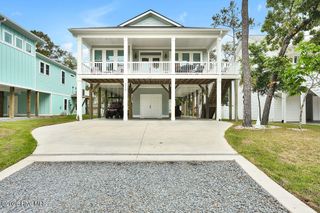 214 NE 37th Street, Oak Island, NC 28465