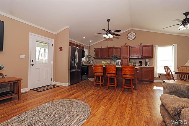 1442 Black Rock Lane, Farmington, MO 63640