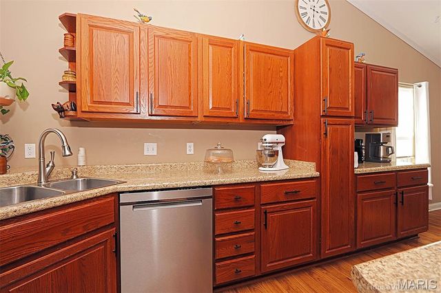 1442 Black Rock Lane, Farmington, MO 63640