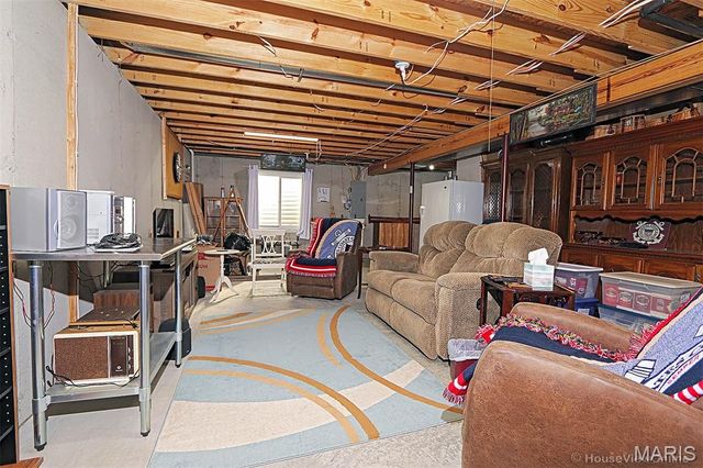 1442 Black Rock Lane, Farmington, MO 63640