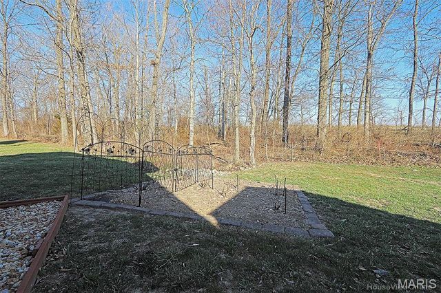 1442 Black Rock Lane, Farmington, MO 63640