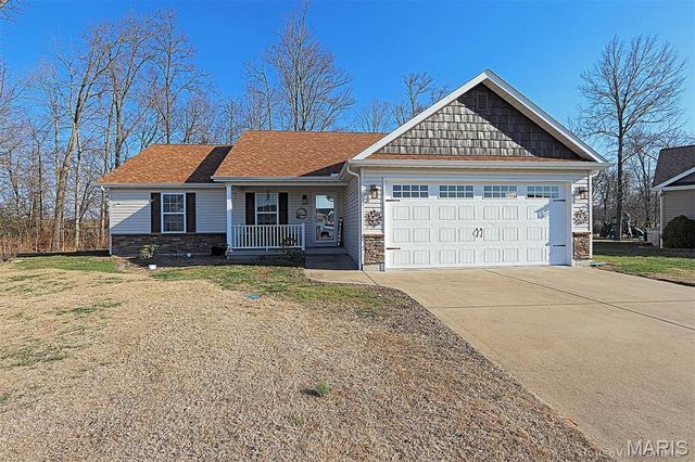 1442 Black Rock Lane, Farmington, MO 63640