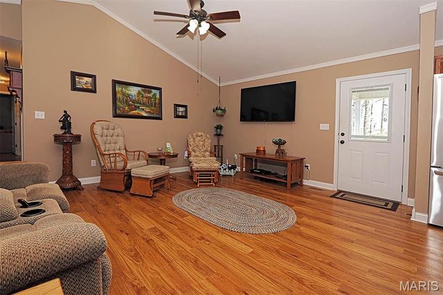 1442 Black Rock Lane, Farmington, MO 63640