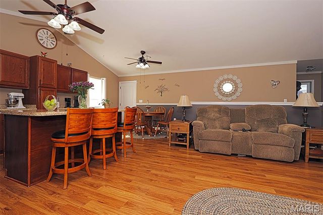 1442 Black Rock Lane, Farmington, MO 63640