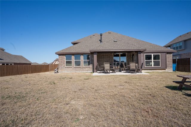 1236 Sylvia Street, Desoto, TX 75115