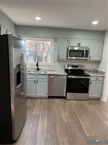 9015 Covewood Rd, Glen Allen, VA 23060