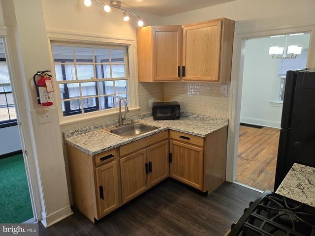 336 MILLER AVE, Hamilton, NJ 08610