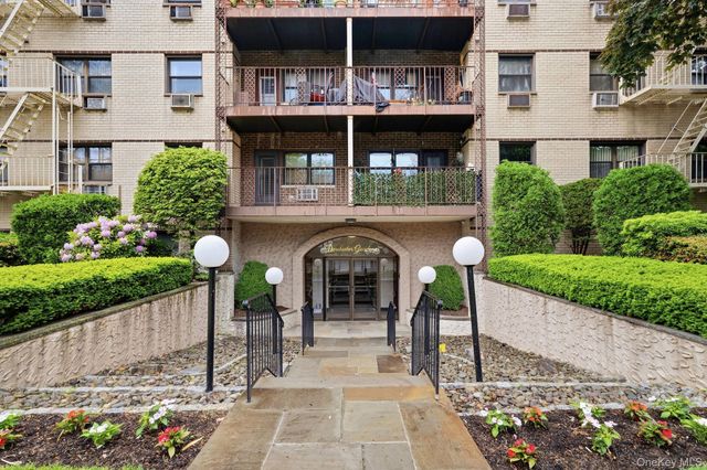2261 Palmer Avenue 4L, New Rochelle, NY 10801