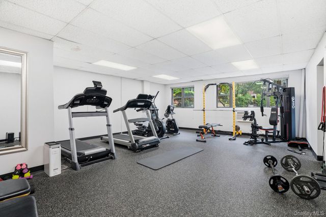 2261 Palmer Avenue 4L, New Rochelle, NY 10801