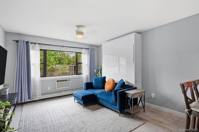 2261 Palmer Avenue 4L, New Rochelle, NY 10801