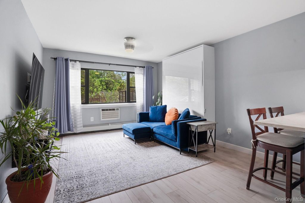 2261 Palmer Avenue 4L, New Rochelle, NY 10801
