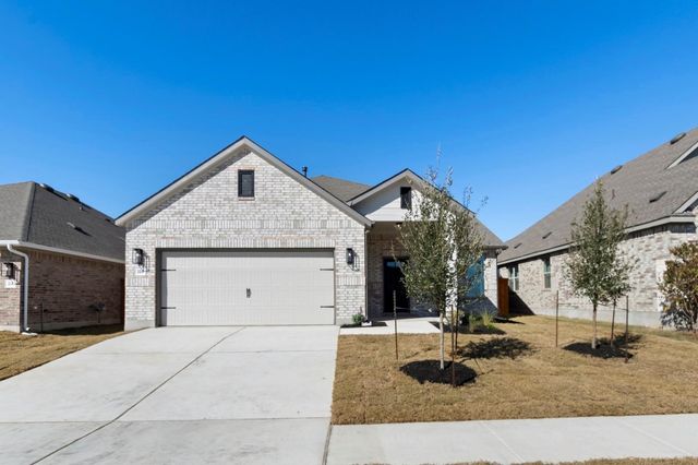 304 Bay Breeze DR, Kyle, TX 78640