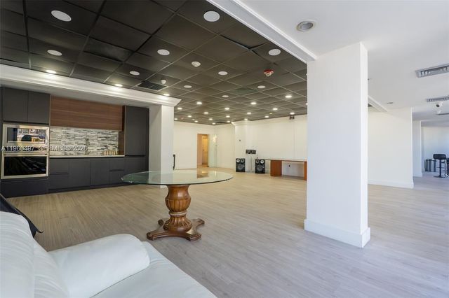 1865 79th St Cswy 11B, North Bay Village, FL 33141