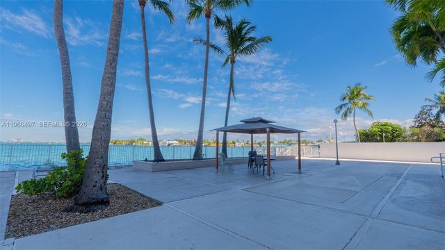 1865 79th St Cswy 11B, North Bay Village, FL 33141